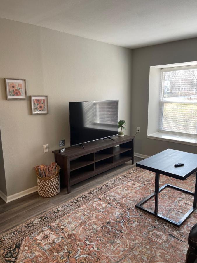The Deannie Apt #6 - Simple And Homey 2Bd W/ Wifi Hamilton Kültér fotó